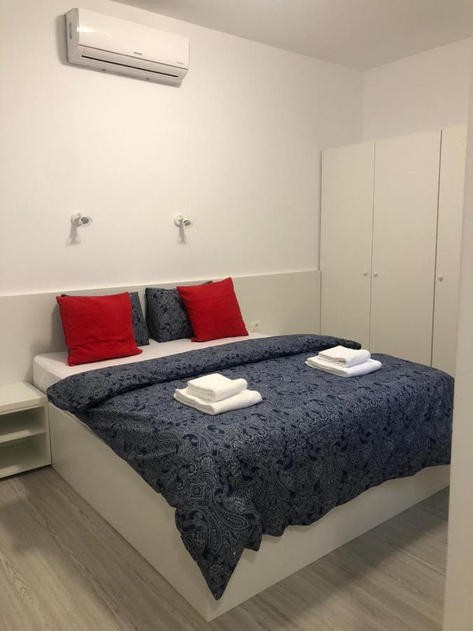 Old Town Bar Apartments On Street Tonitza Bucharest Luaran gambar